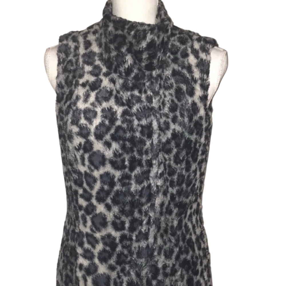 Snow Leopard Faux Fur Vest - Picture 1 of 5